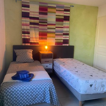 Gite Romarin Avec Spa Saint-Jean-de-Barrou Kültér fotó
